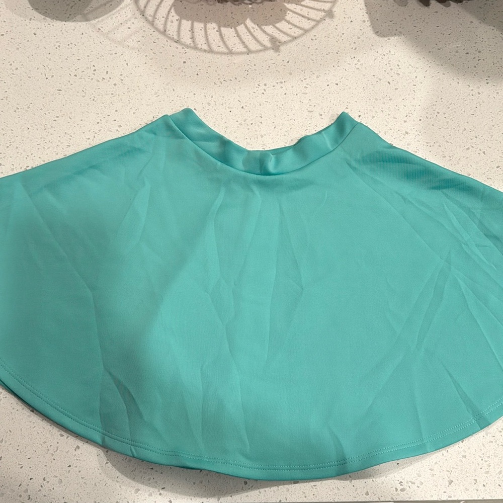 Flowy Mini skirt
